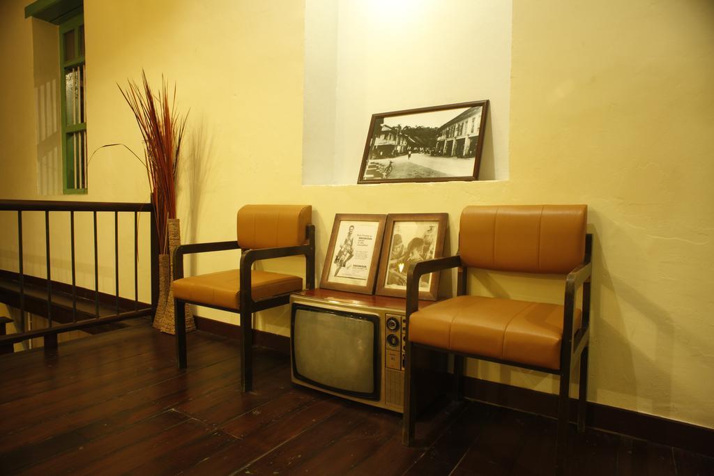 Luang Poj Boutique Hostel Ranong Ngoại thất bức ảnh